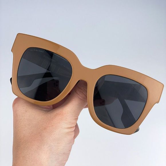 Burberry BE4364 KITTY 404287 BRAND NEW Sunglasses Beige Grey Gradient Unisex - Picture 3 of 11